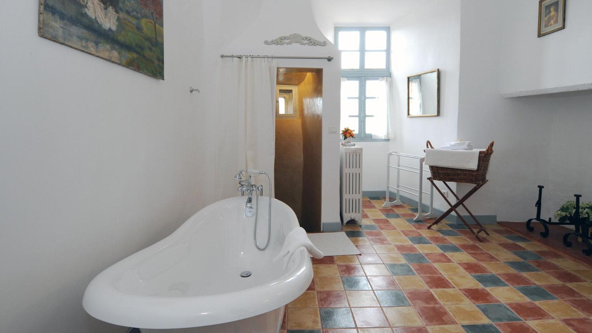 Chateau Royal De Saint-Saturnin エクステリア 写真