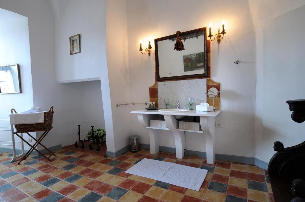 Chateau Royal De Saint-Saturnin 部屋 写真